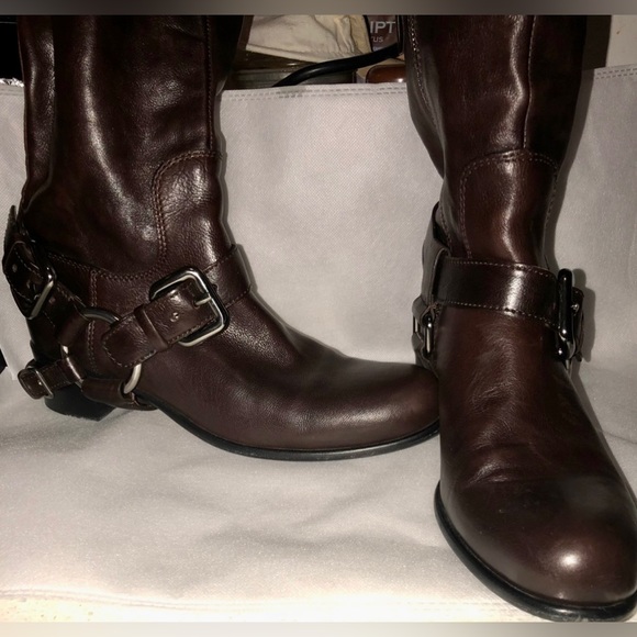 ❤️Miu Miu❤️Motorcycle Style. Size 39 - Picture 4 of 8